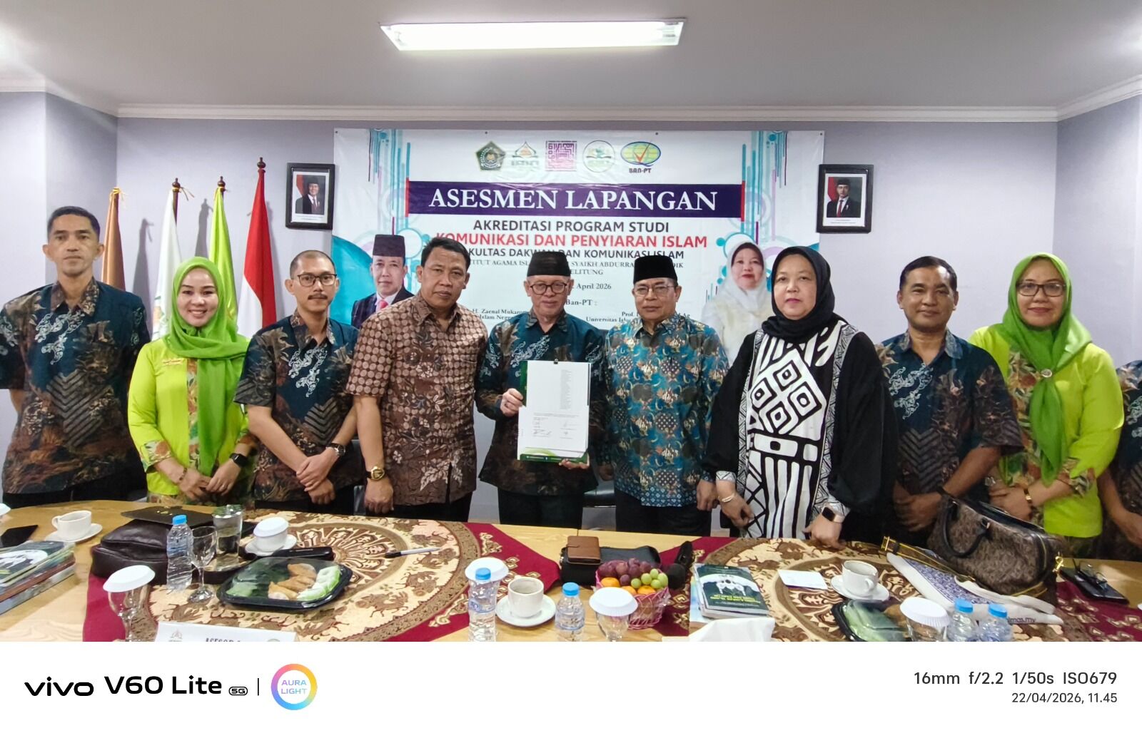 Asesmen Lapangan Prodi KPI IAIN SAS Babel Resmi Ditutup dengan Penandatanganan Berita Acara