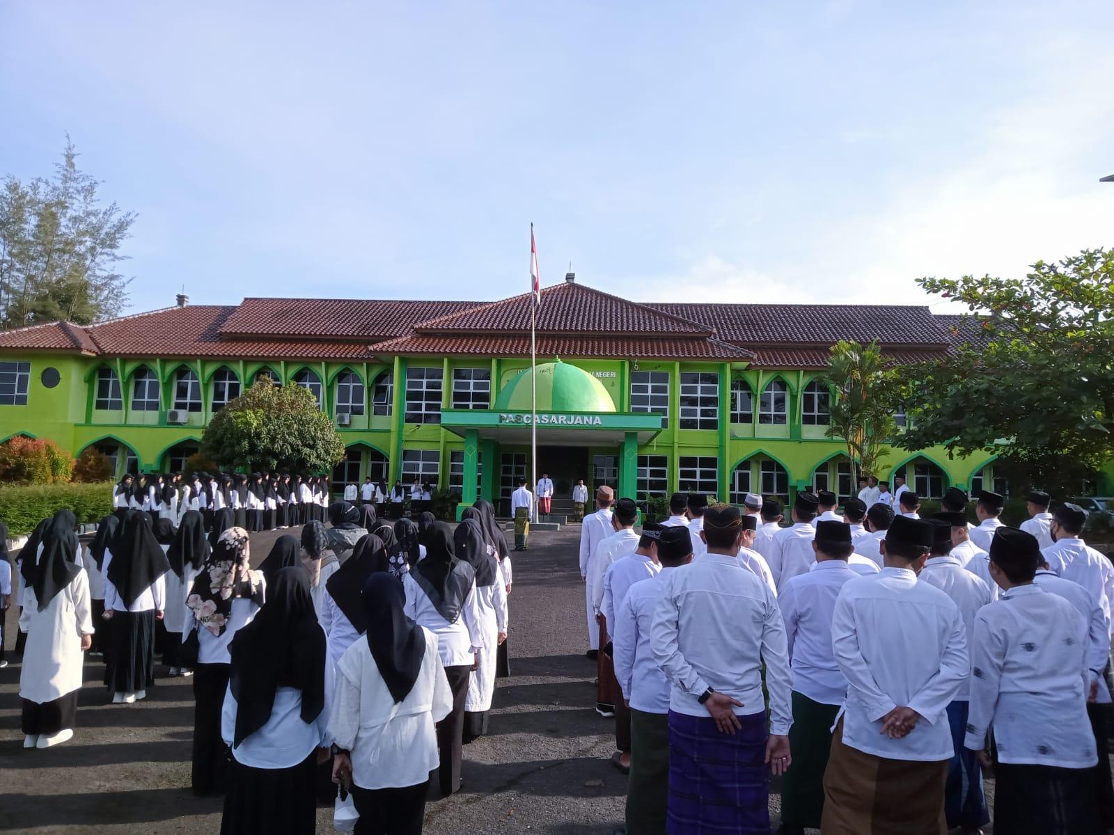 Peringati Hari Santri Nasional, IAIN SAS Bangka Belitung  Gelar Upacara