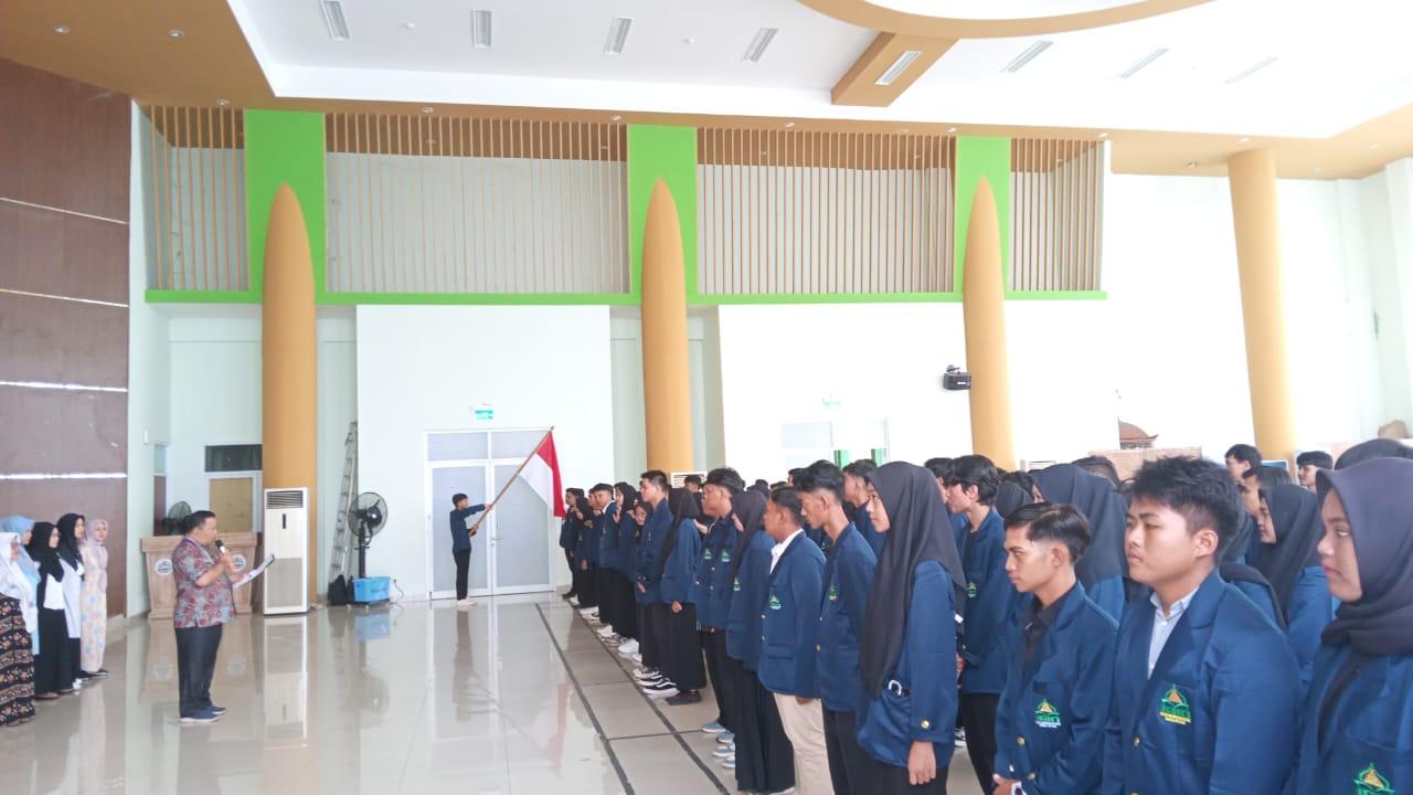 Lantik Pengurus Ormawa, Dekan FSEI: Yang paling penting jangan tinggalkan Perkuliahan