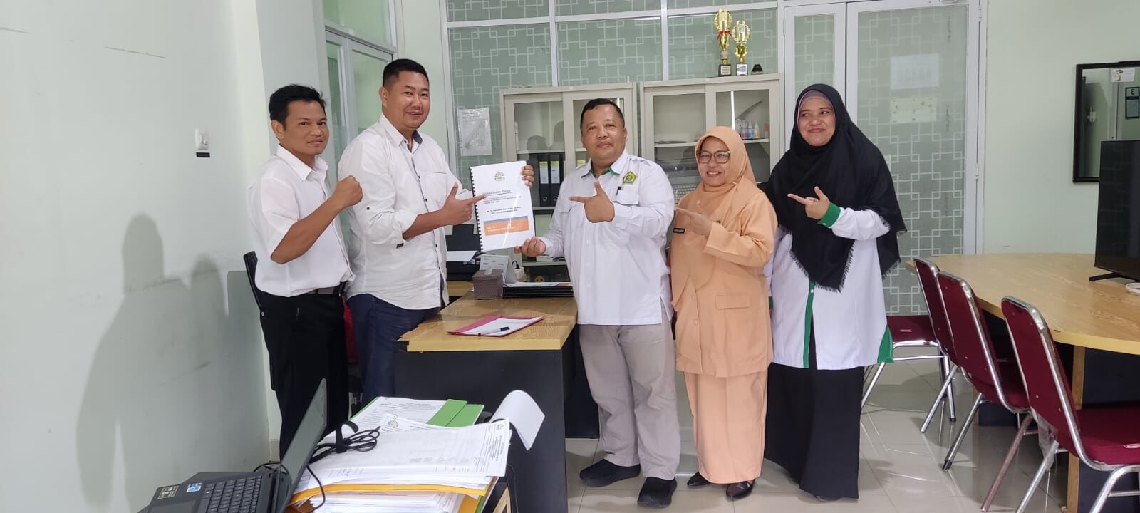 Dekan FSEI Resmi Mendaftar sebagai Calon Rektor IAIN SAS Babel