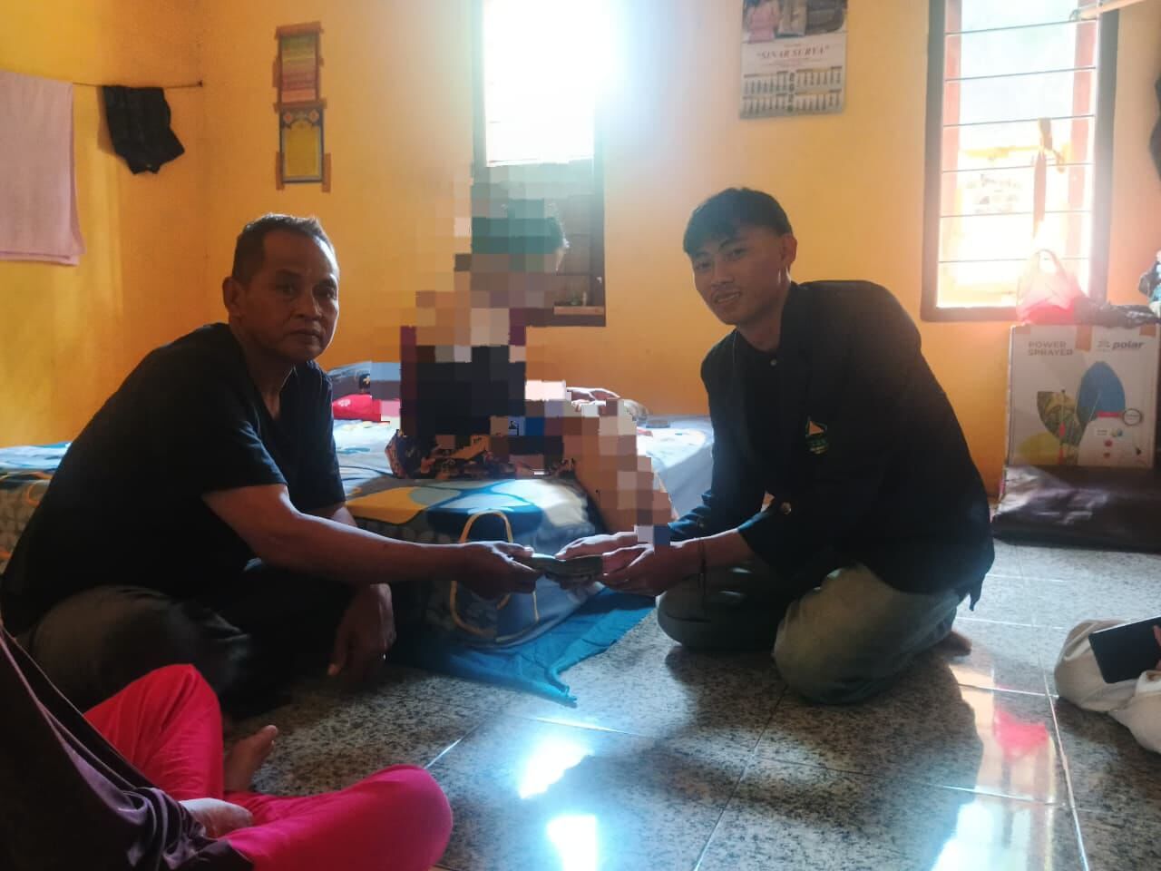 Dema IAIN SAS Babel Salurkan Donasi kepada Mahasiswa Prodi BKI