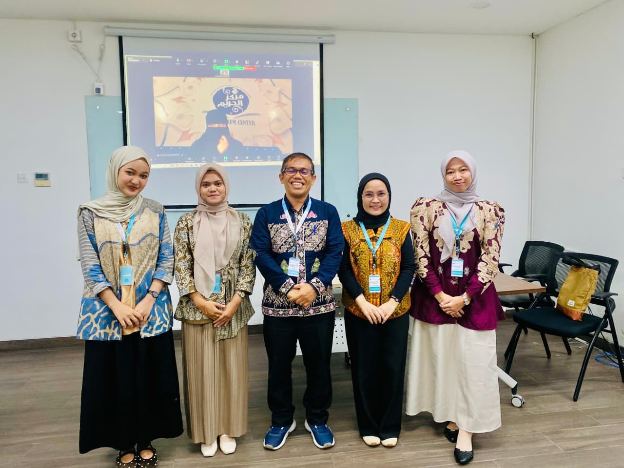 Dosen SAS Babel Jadi Presenter dalam Konferensi Internasional AICIS+2025