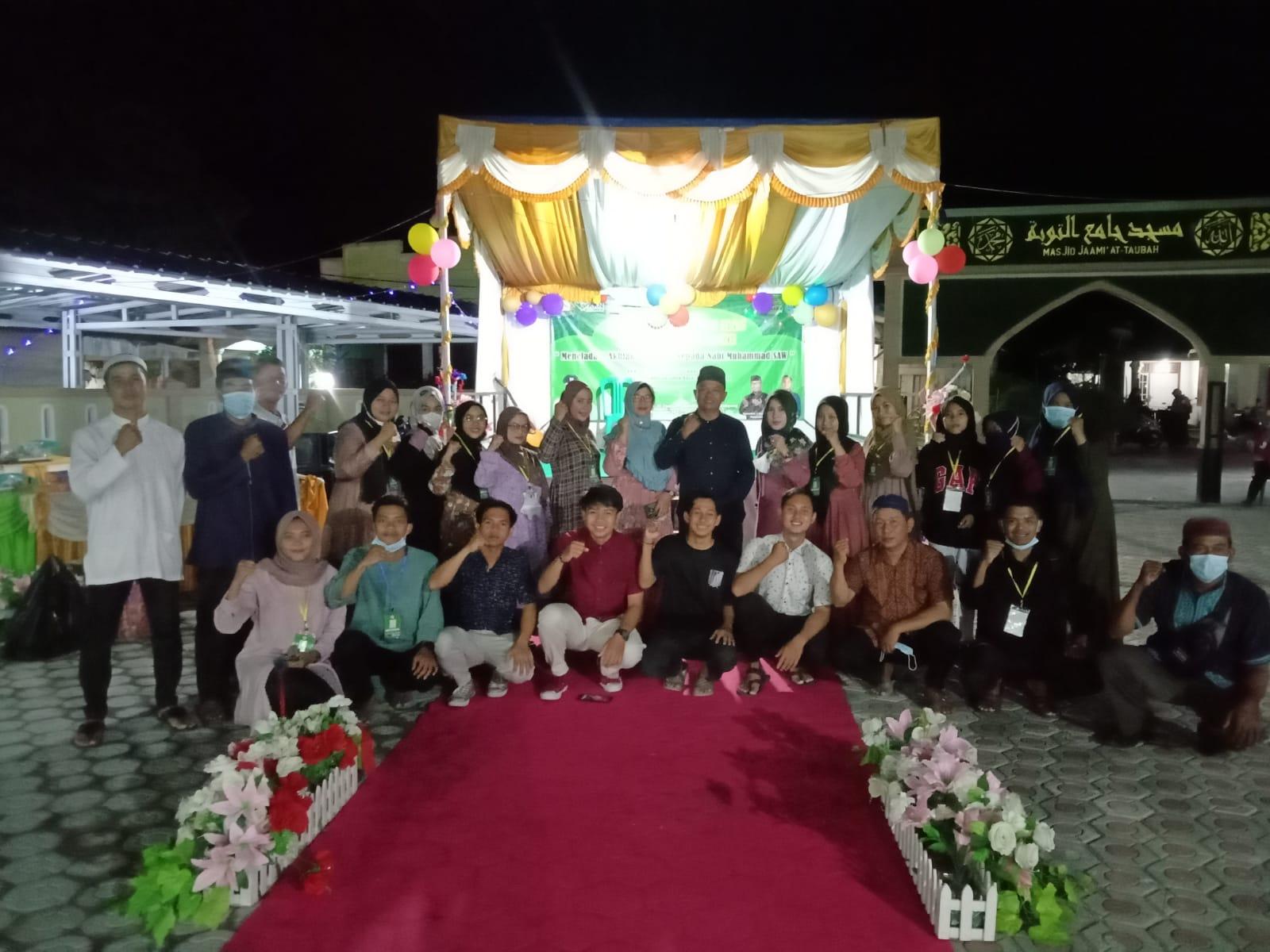 Tumbuhkan Cinta Nabi, Mahasiswa KKN IAIN SAS Babel  Ikut Partisipasi pada Acara Maulid Nabi di Dusun Lubuk Simpang