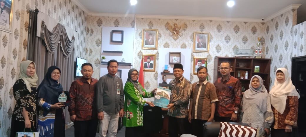 Fakultas Tarbiyah IAIN SAS Babel Kunjungi Kankemenag Kabupaten Bangka Selatan