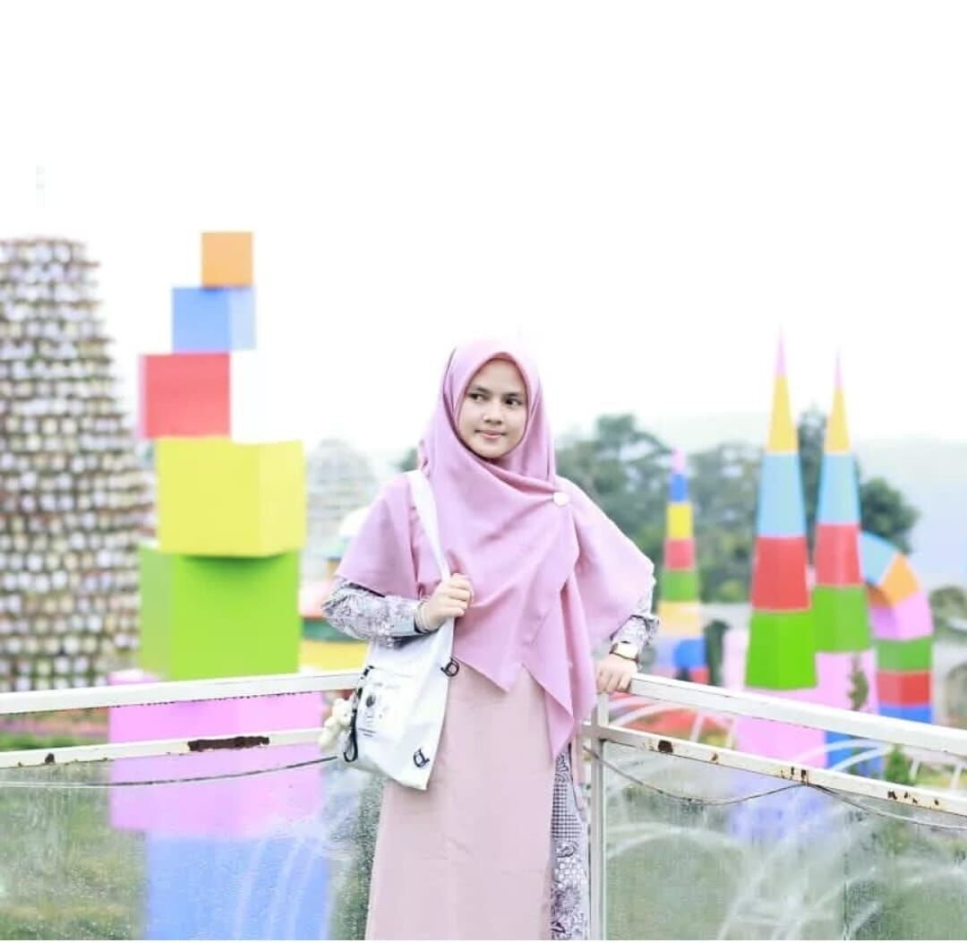 Fatimah Azzahra Mahasiswa Prodi PBA IAIN SAS Babel Raih Predikat Pemakalah Terbaik 2 pada ISCALT 2025