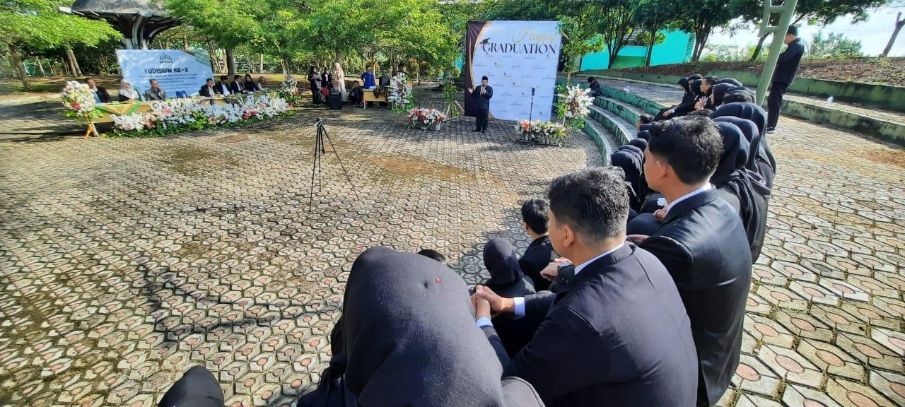 FSEI IAIN SAS Babel Sukses Gelar Yudisium Ke- X  Dengan Konsep di Ruang Terbuka