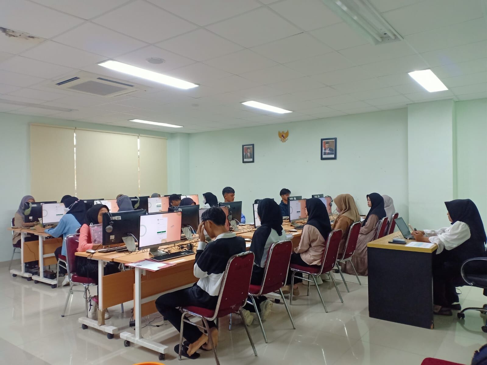 Hari Pertama Ujian SSE UM-PTKIN di IAIN SAS Bangka Belitung Berjalan Lancar