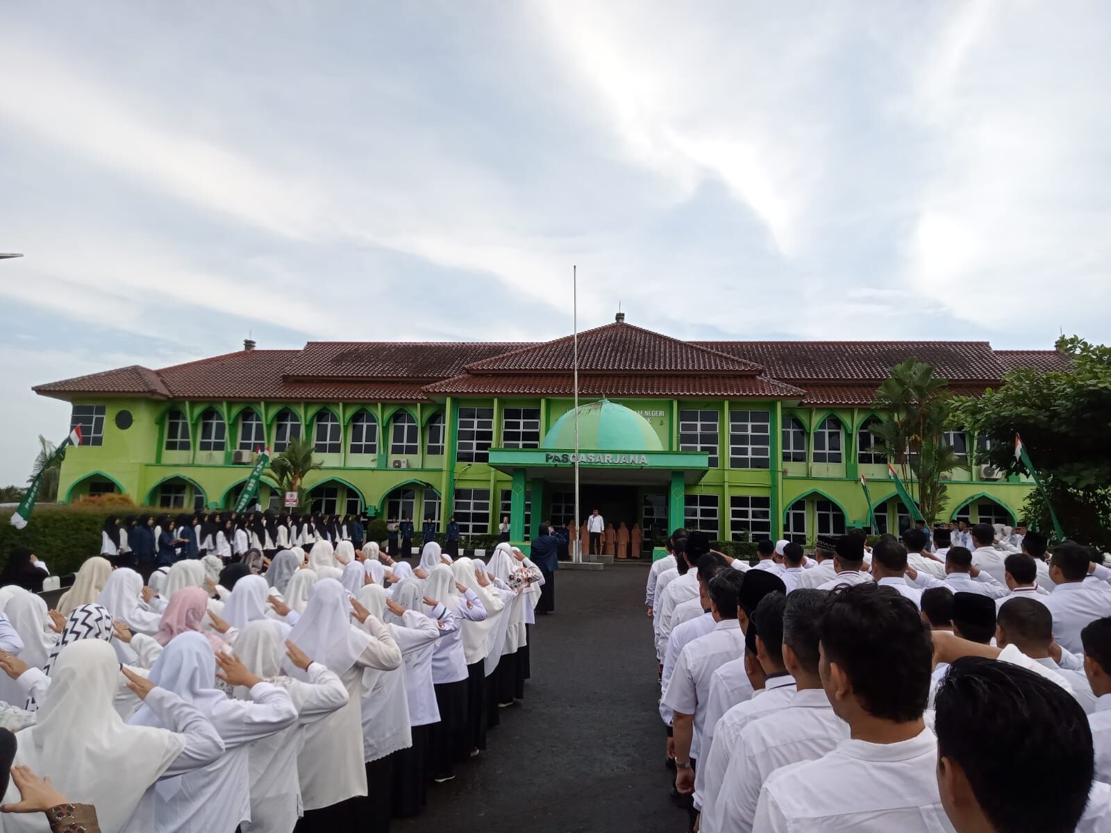 IAIN SAS Babel Gelar Upacara Hari Amal Bhakti ke-79, Dukung Umat Rukun Menuju Indonesia Emas