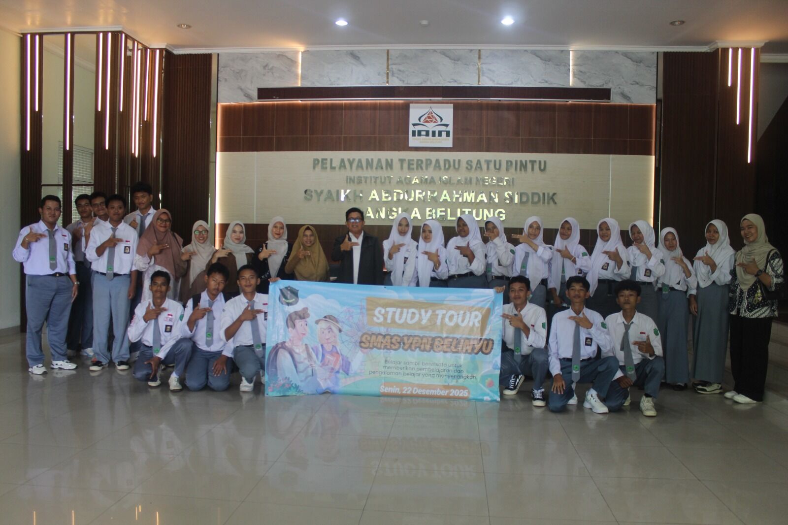 IAIN SAS Babel Terima Kunjungan Siswa SMA YPN Belinyu