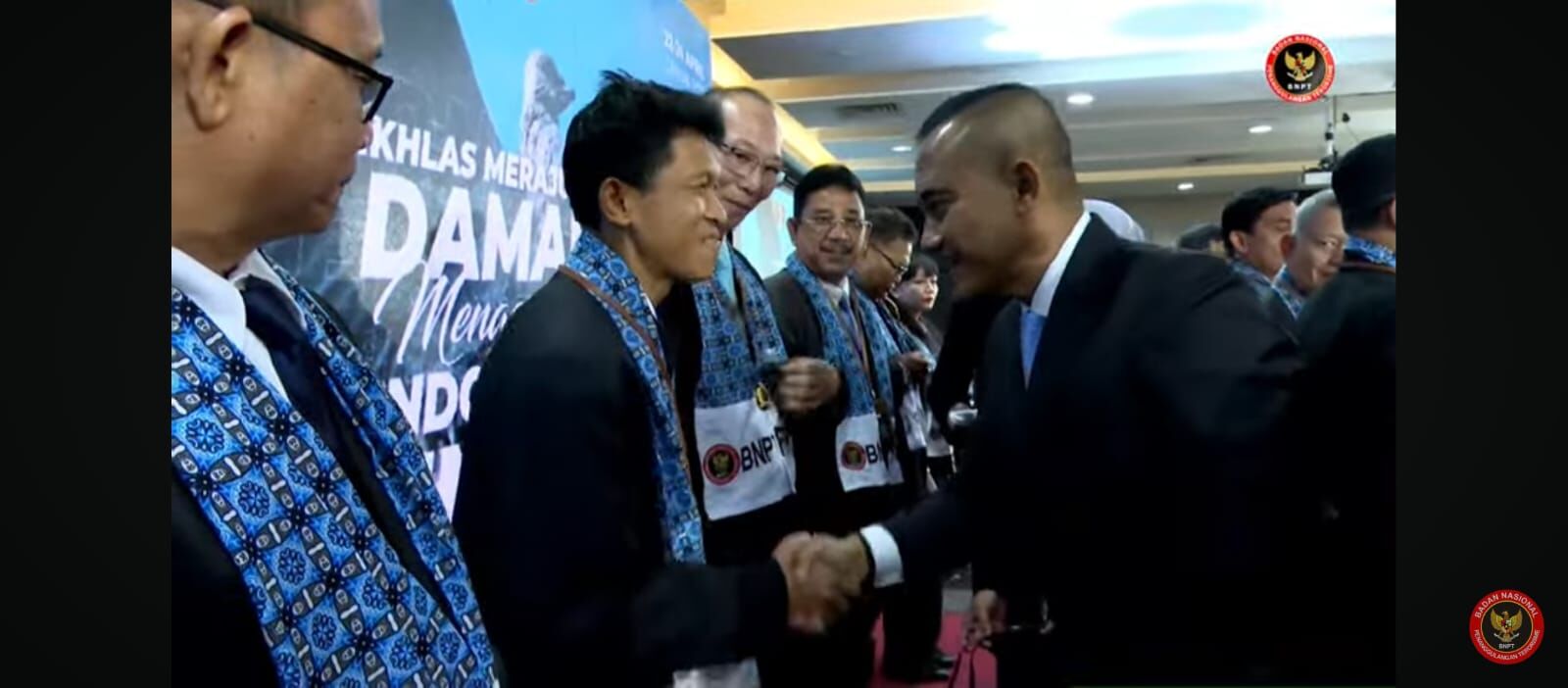 Kepala BNPT RI Lantik Dosen IAIN SAS Babel sebagai Ketua FKPT Provinsi Babel Periode 2025- 2027