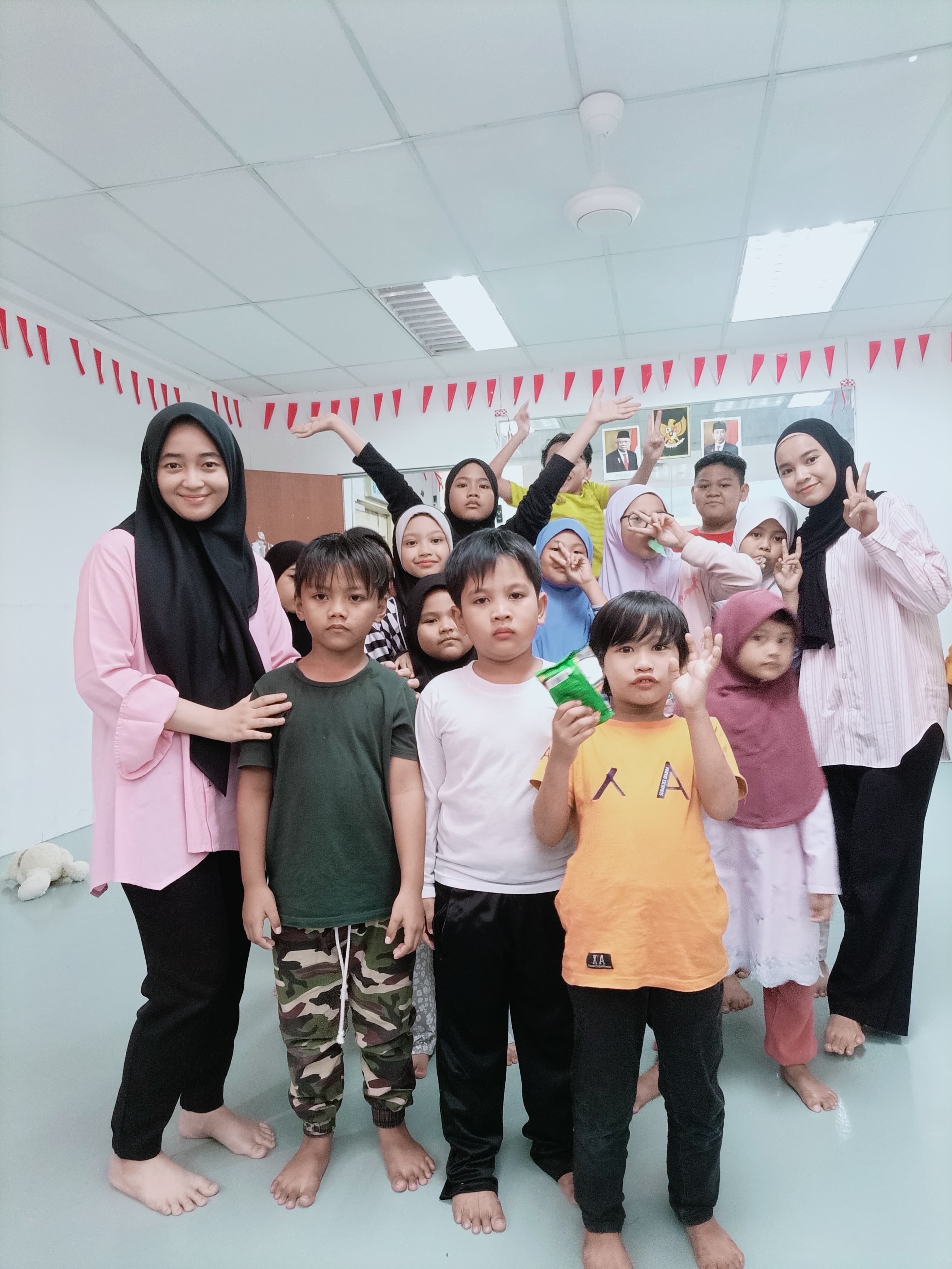 KKN Internasional di Malaysia, Mahasiswa IAIN SAS Babel dan UIN Jakarta Berbagi Semangat Belajar Bersama Sanggar Segambut Kuala lumpur