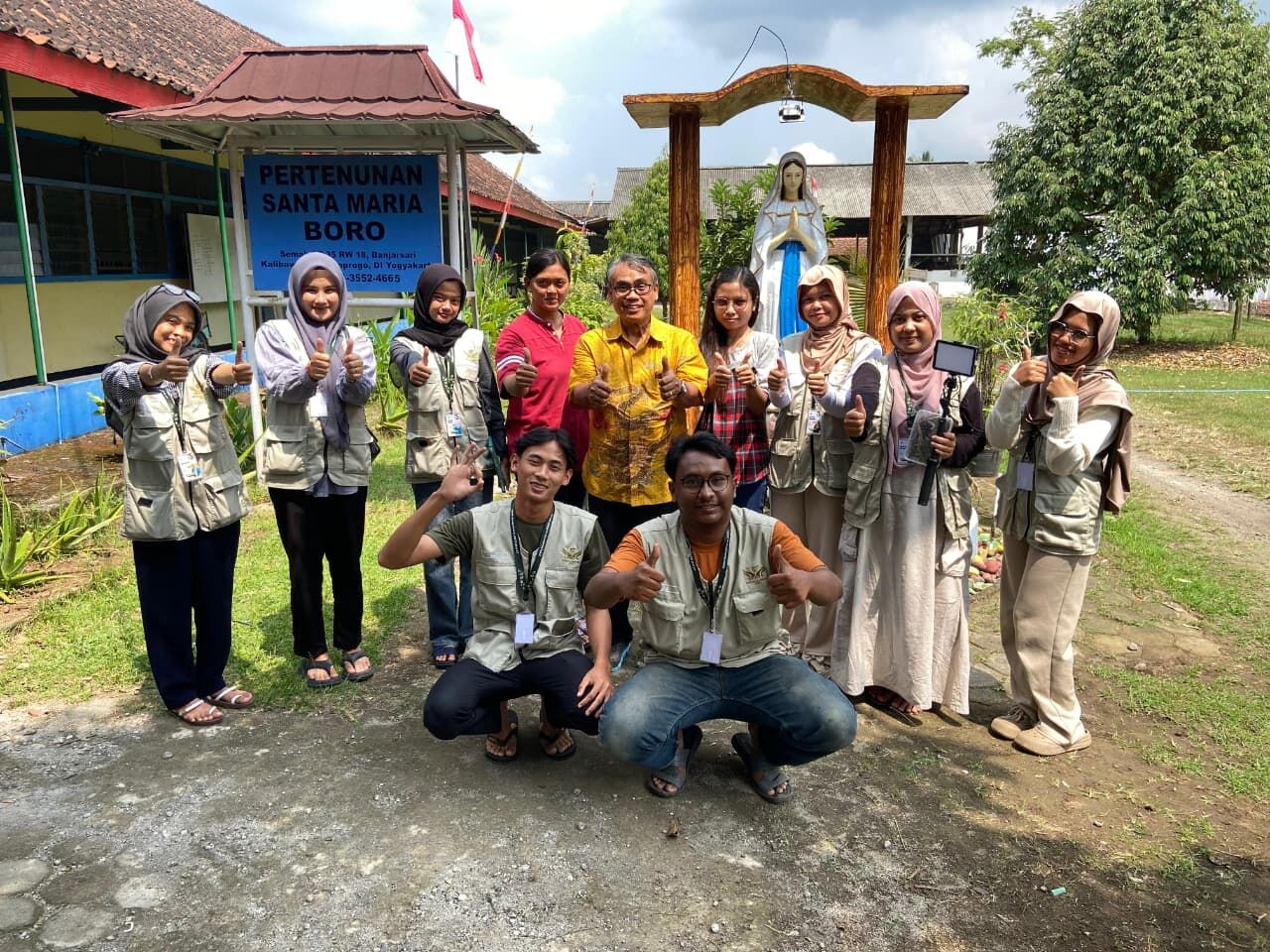 KKN Nusantara Kelompok 17 Angkat Warisan Tenun Sancta Maria Boro dari Semak ke Dunia Digital