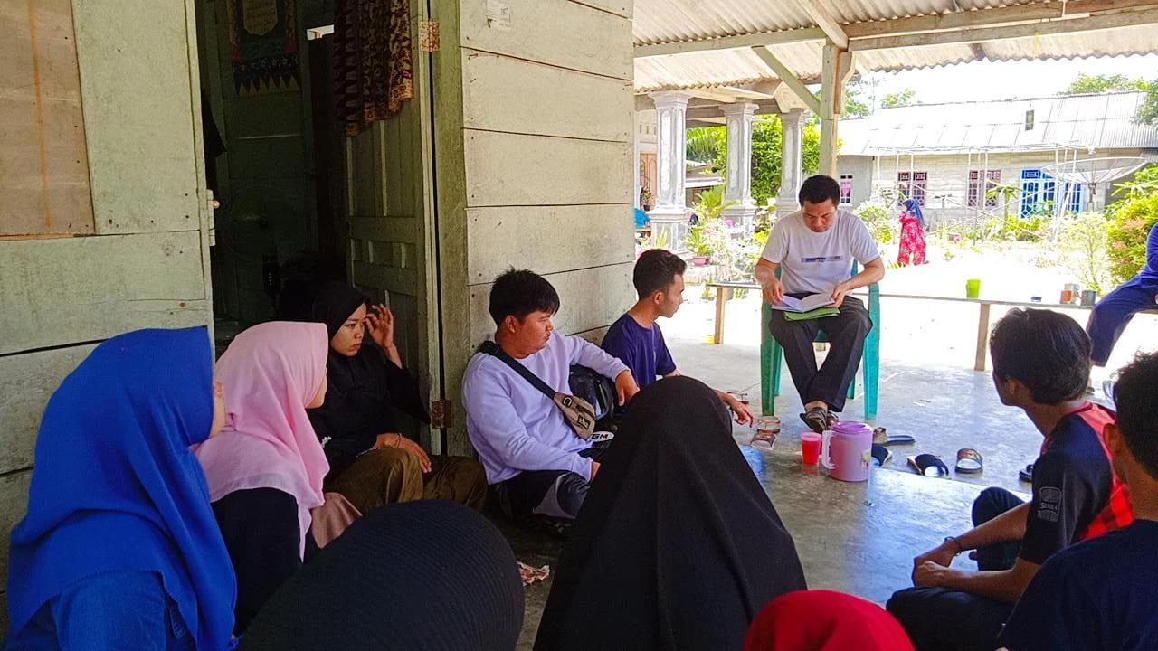Monitoring dan Evaluasi Mahasiswa KKN di Desa Lubuk Pabrik Dusun C2