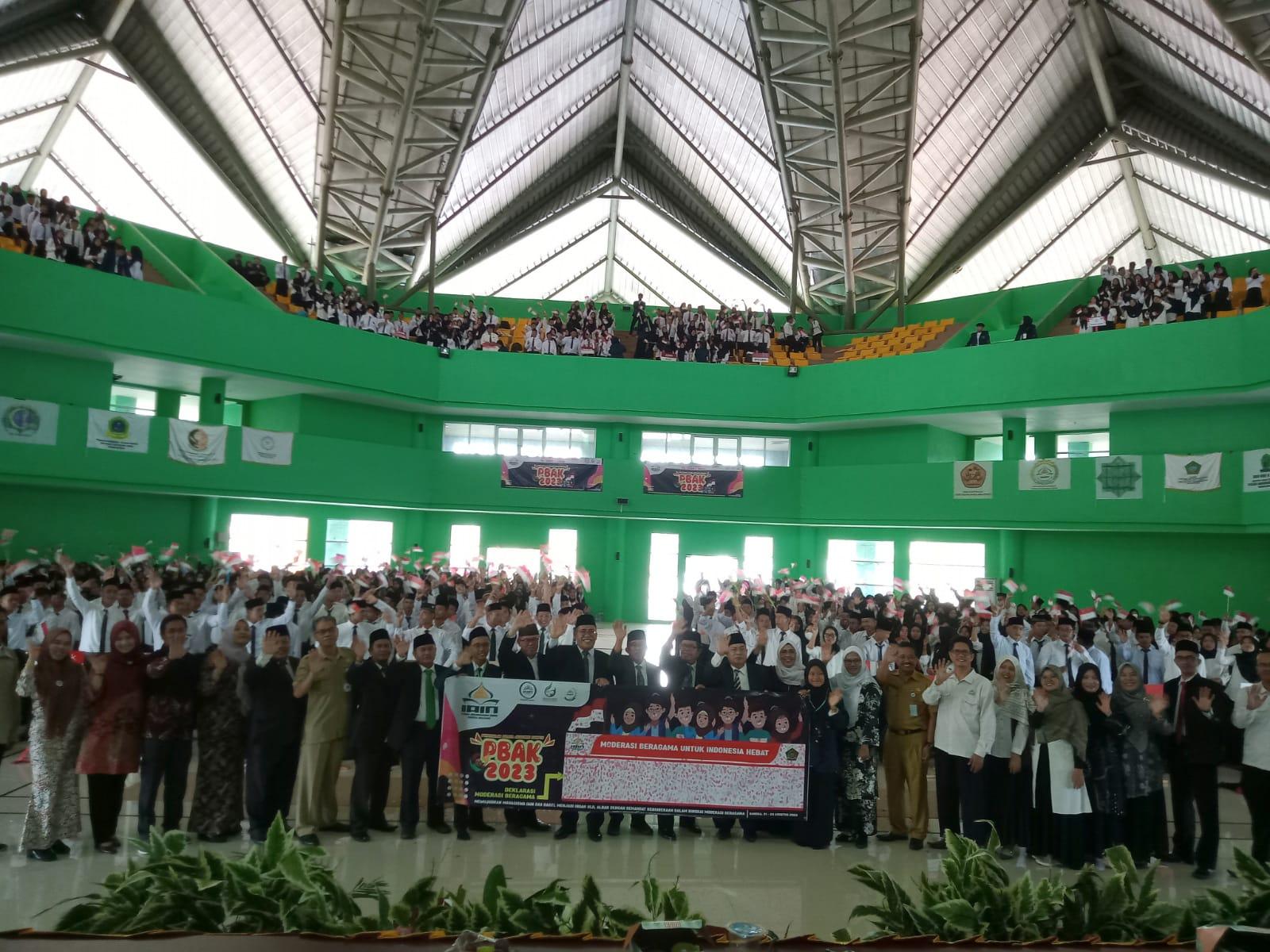 Mahasiswa Baru IAIN SAS Babel Deklarasi Moderasi Beragama Untuk Indonesia Hebat