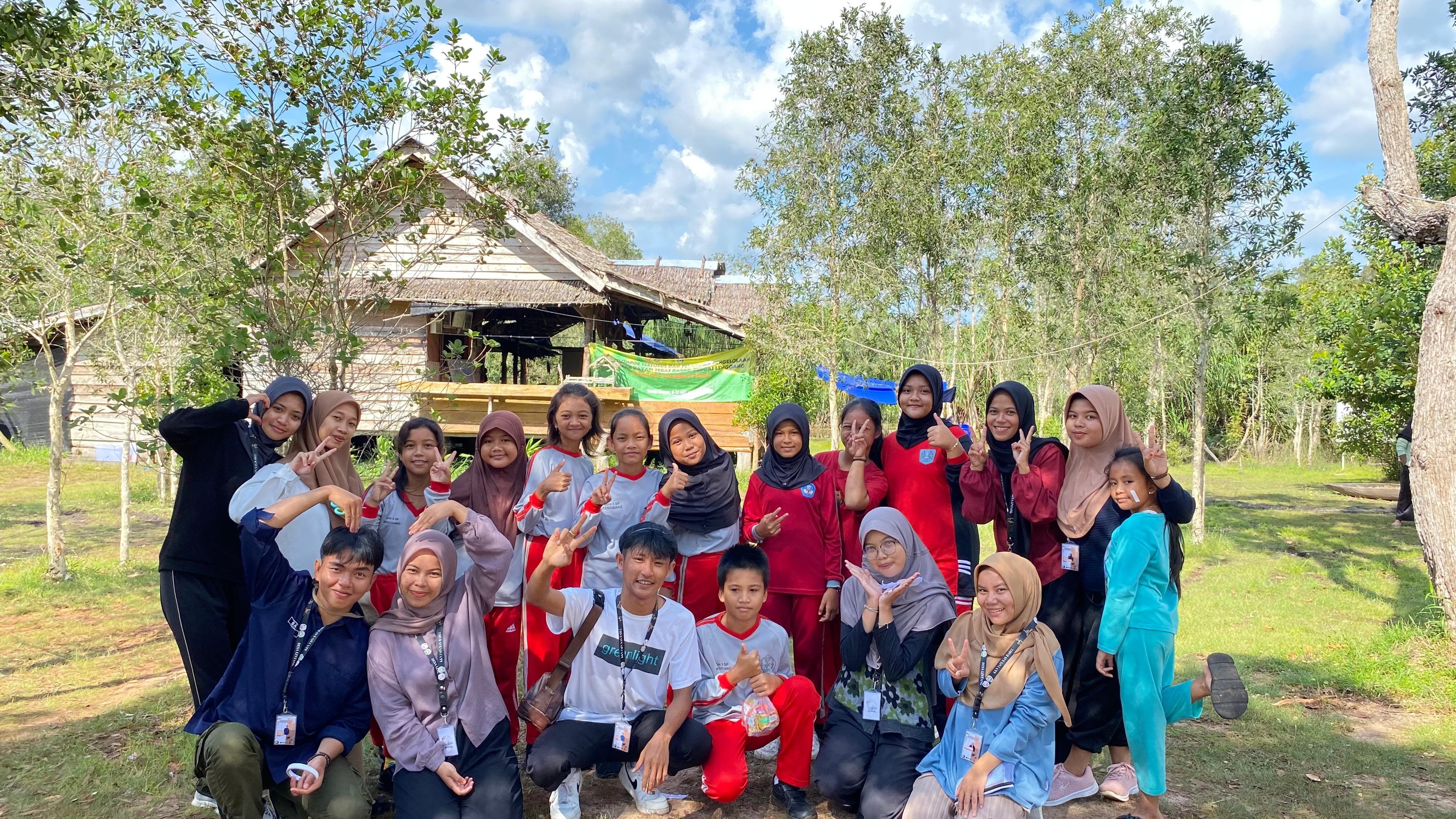 Mahasiswa KKN IAIN SAS Babel Adakan Sekolah Alam Untuk Anak-Anak Desa Lintang