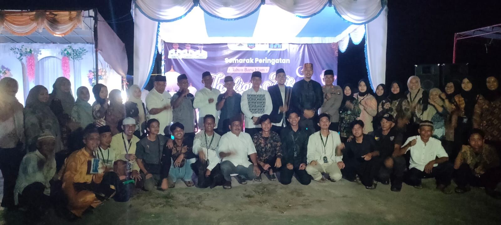 Mahasiswa KKN IAIN SAS Babel Adakan Tablig Akbar Dan Pawai Obor, Semarak Tahun Baru Islam 1446 H di Desa Kelubi