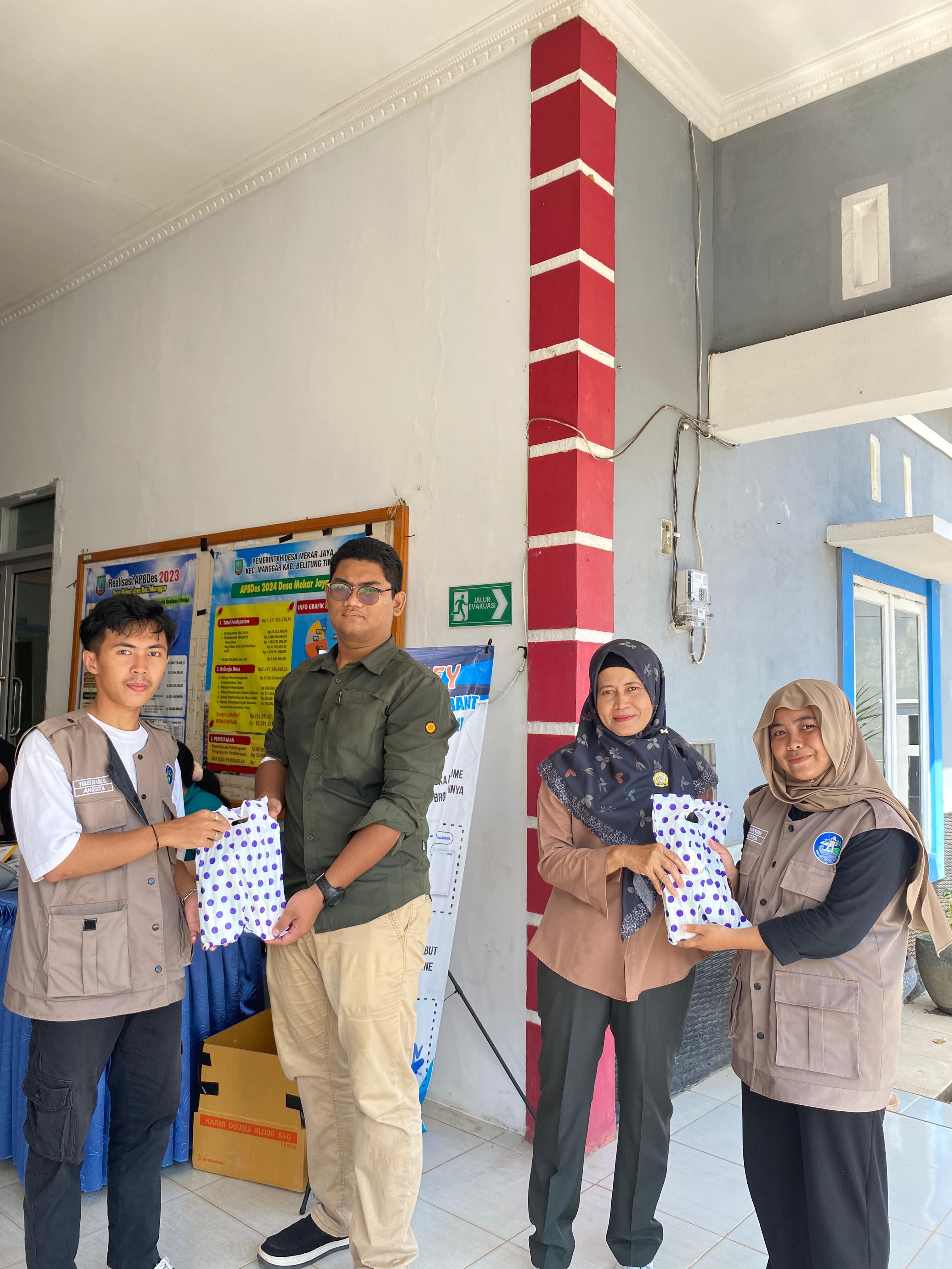 Mahasiswa KKN IAIN SAS Bangka Belitung Adakan Donor Darah di Desa Mekar Jaya