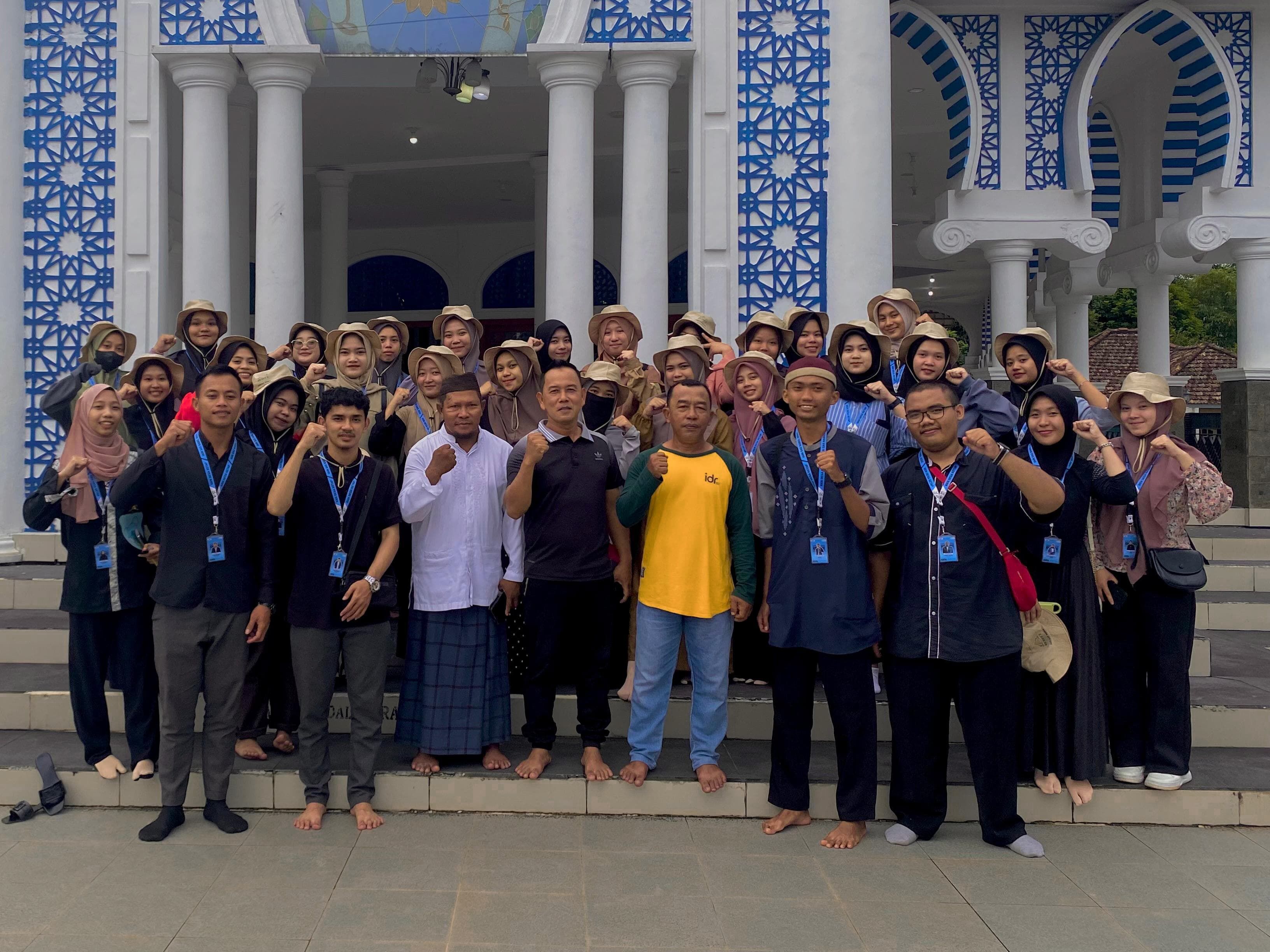 Mahasiswa KKN IAIN SAS Babel Kelompok 12  di Desa Ketap di Sambut Baik Oleh Perangkat Desa