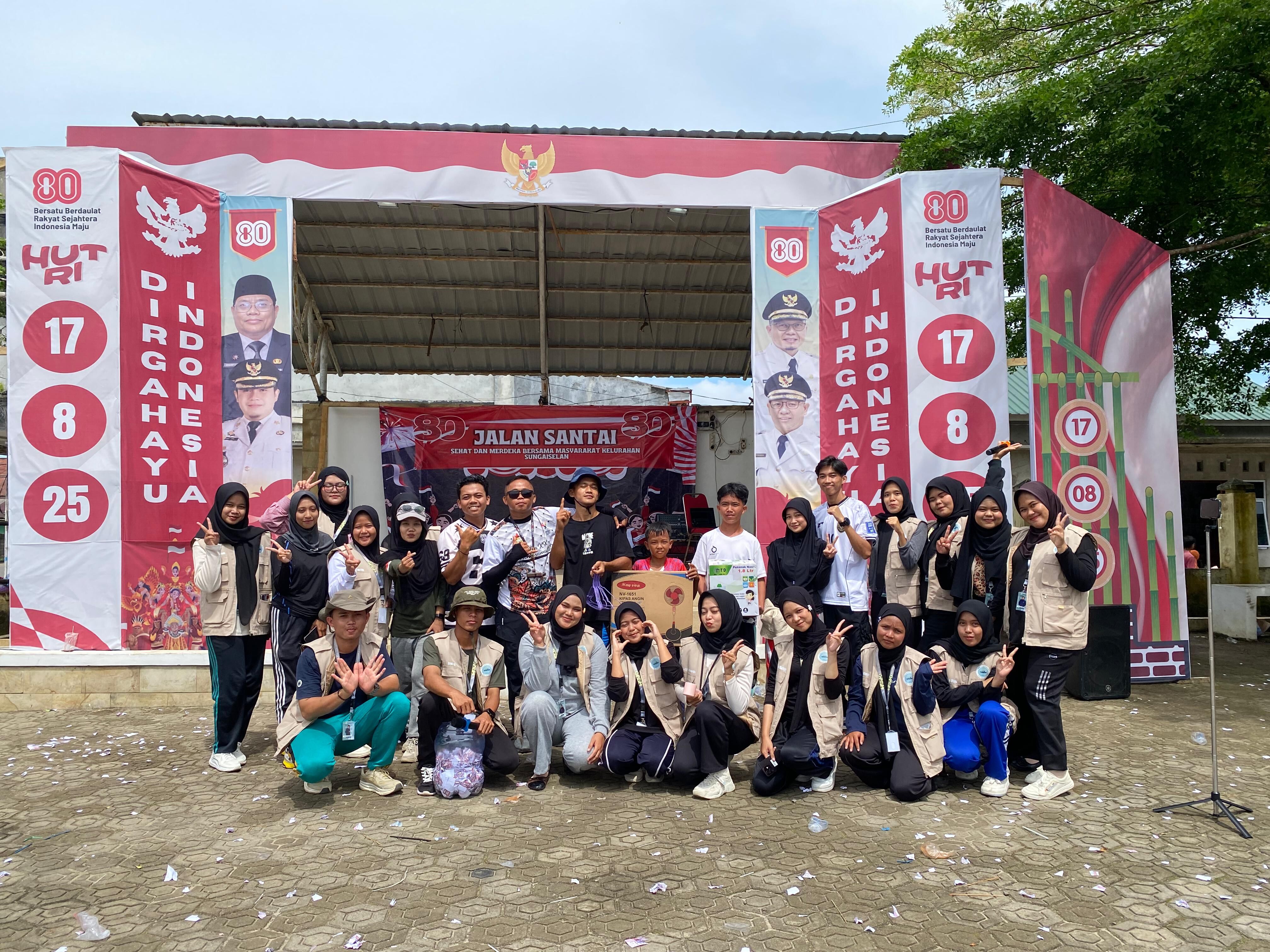 Mahasiswa KKN IAIN SAS Babel Kelompok 26 Sukses Gelar Jalan Santai Bersama Masyarakat Sungaiselan