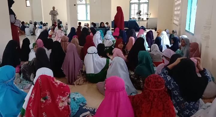 Mahasiswa KKN IAIN SAS Babel Silaturahmi ke TPA Fastabiqul Khairat