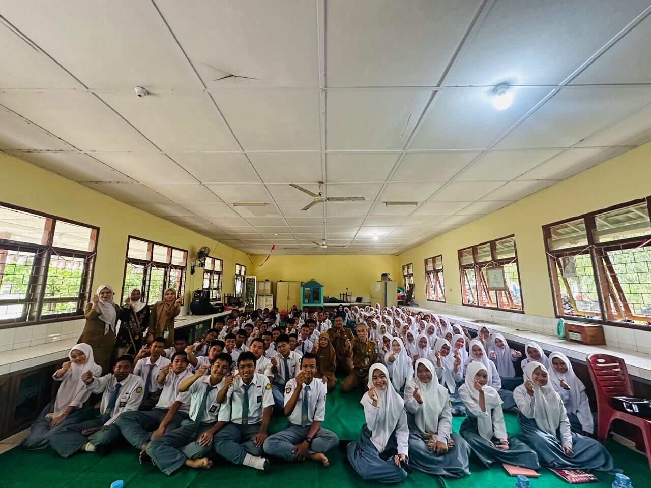 Mahasiswa PPL IAIN SAS Babel Turut Berkontribusi Aktif Bersama DP3ACSKB Provinsi Sebagai Fasilitator Pelayanan Konselor Sebaya PIK R di SMA N 1 Kelapa Bangka Barat