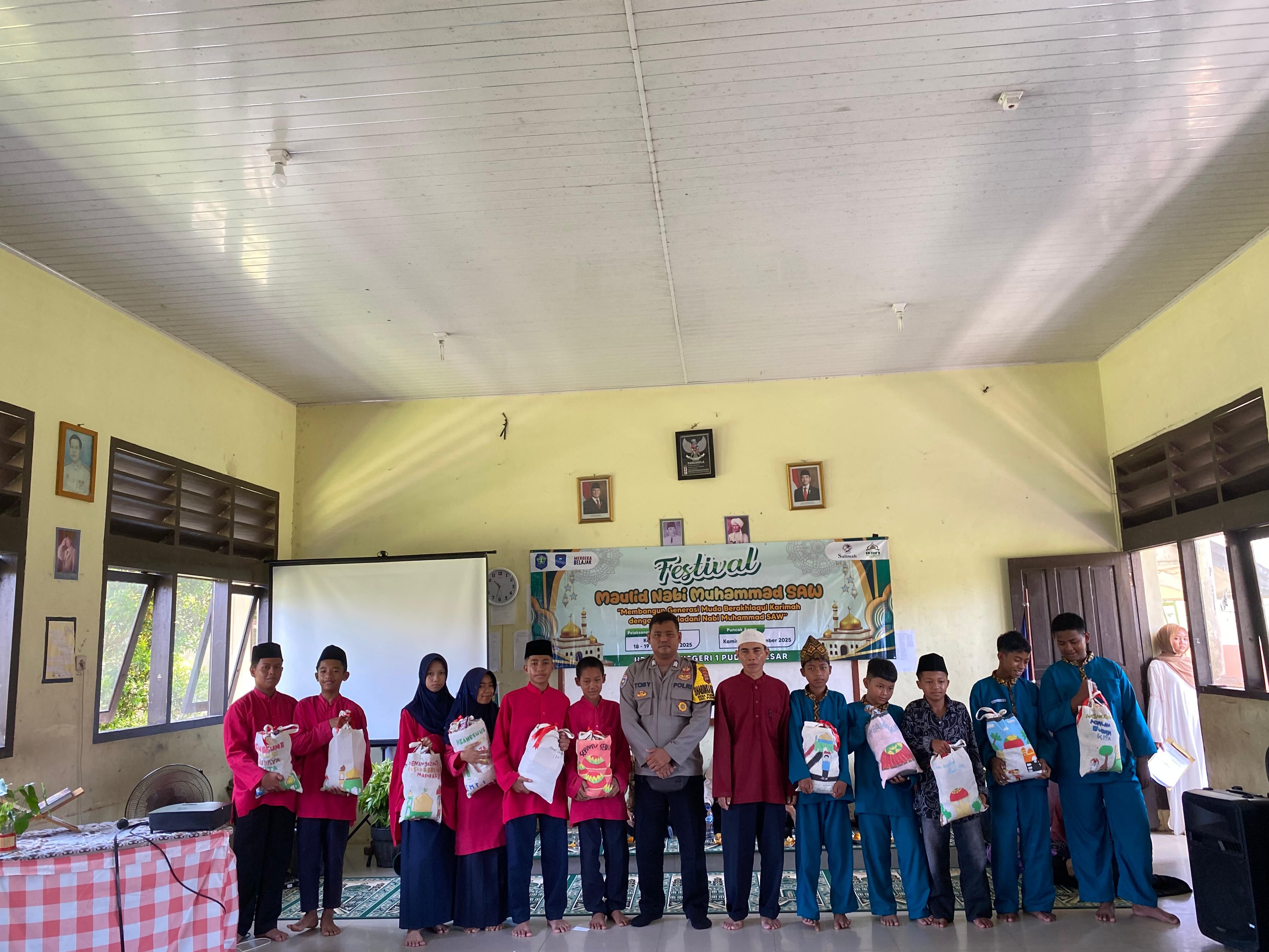 Mahasiswa PPLK II Gelar Acara Festival Maulid Nabi Muhammad SAW di UPTD SMP Negeri 1 Puding Besar