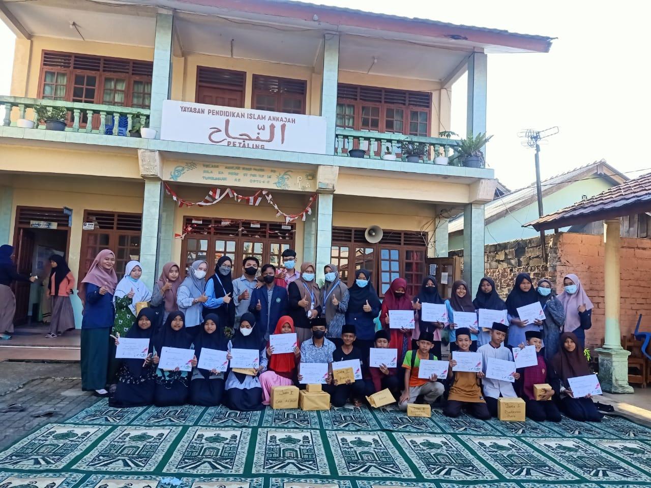 Mahasiswa PPLK II IAIN SAS Babel Adakan Serangkaian Lomba di MTs Annajah Petaling