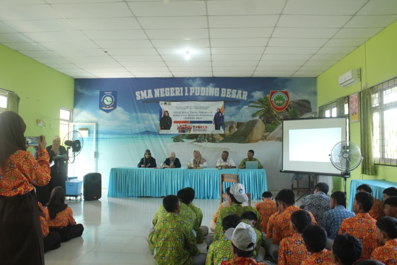 Mahasiswa PPLK II IAIN SAS Babel Adakan Sosialisasi Pergaulan Bebas dan Stop Bullying di SMAN 1 Puding Besar