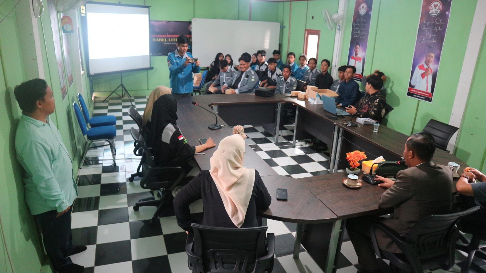 Mahasiswa Prodi KPI IAIN SAS Babel Kunjungi KPID Babel