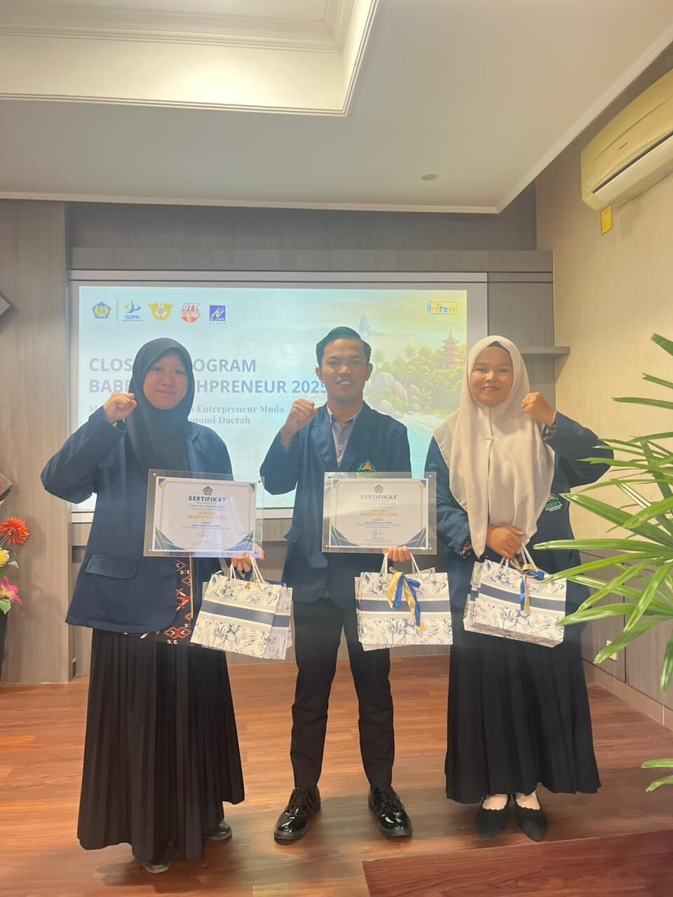 Membanggakan, 3 Mahasiswa IAIN SAS Babel Sukses Meraih 2 Penghargaan dalam Babel Youthpreneur 2025