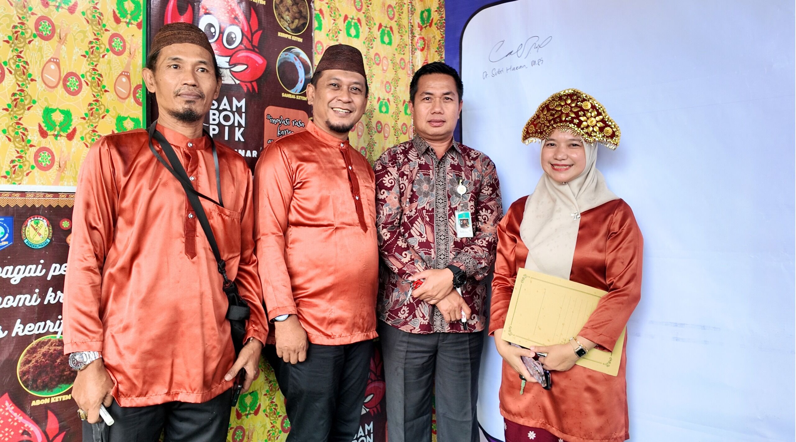 Mitra Fakultas Tarbiyah IAIN SAS : SMAN 4 Pangkalpinang Rayakan HUT Ke-33