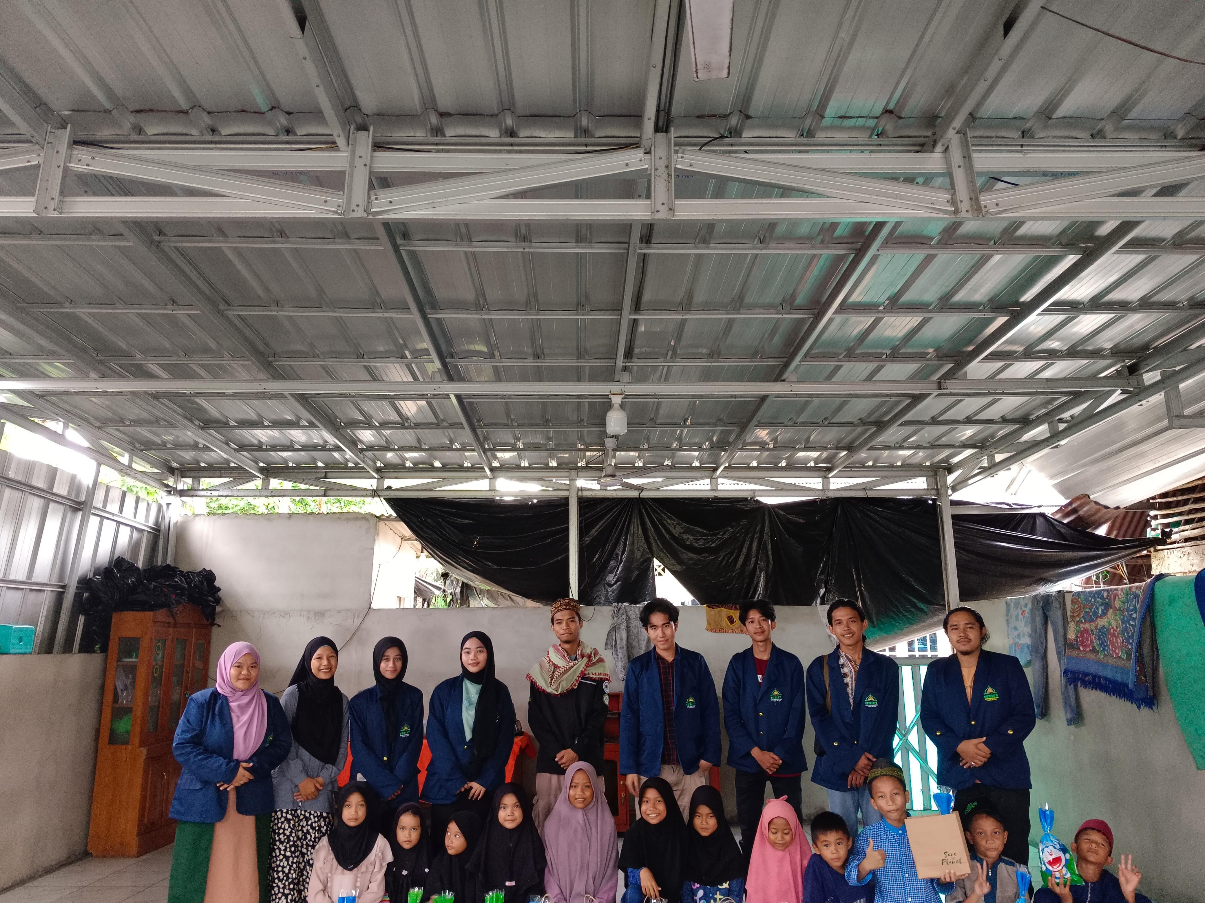 Pererat Silaturrahmi, Mahasiswa Prodi KPI Kunjungi Majelis Taklim Rahmatul Muhibbin Kace