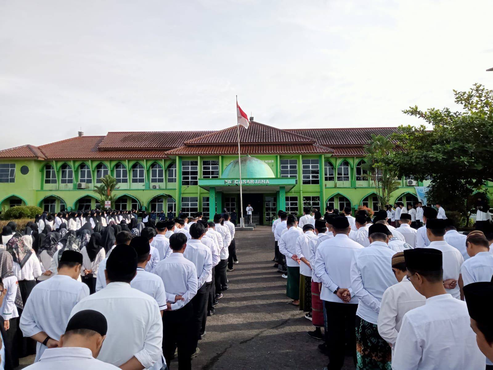 Peringati Hari Santri 2025, IAIN SAS Bangka Belitung Gelar Apel