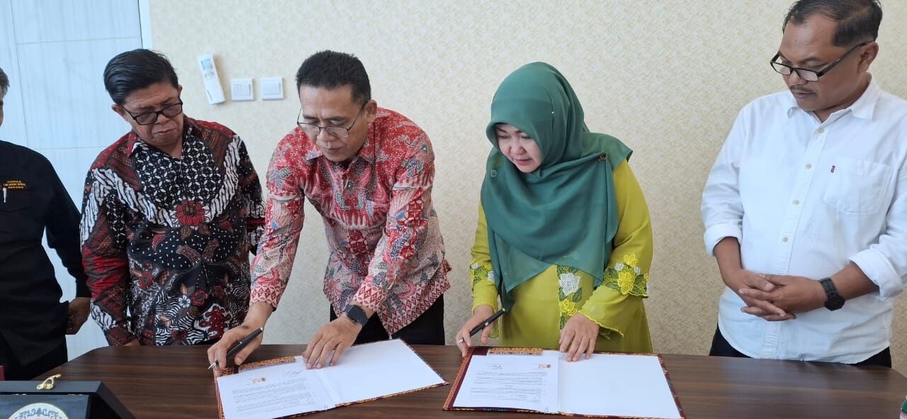 Perkuat Tri Dharma Perguruan Tinggi, IAIN SAS Babel Teken MoU dengan Universitas Islam Negeri Imam Bonjol Padang