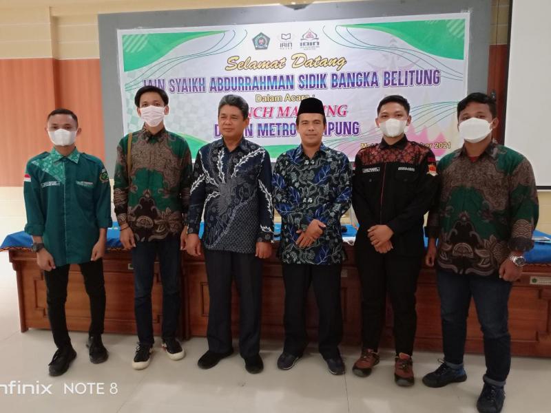 Foto Bersama Wakil Rektor III IAIN SAS Bangka Belitung dan Wakil Rektor III IAIN Metro