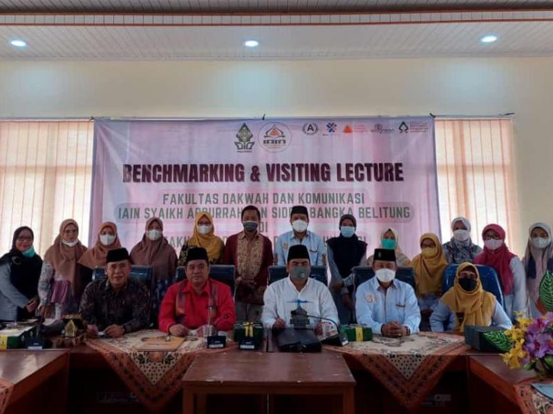 Foto Bersama Tim FDKI IAIN SAS Bangka Belitung dengan FDK UIN Walisongo Semarang