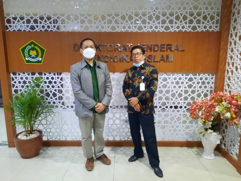 Dekan dan Wakil Dekan I Fakultas Syariah dan Ekonomi Islam