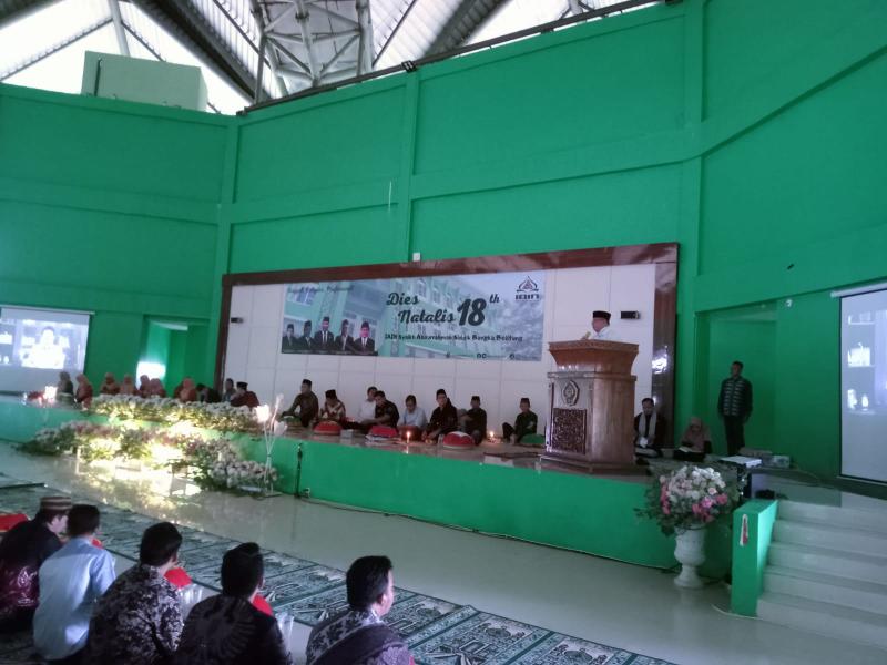 Sambutan Ketua Panitia Prof.Dr.H.Hatamar,M.Ag