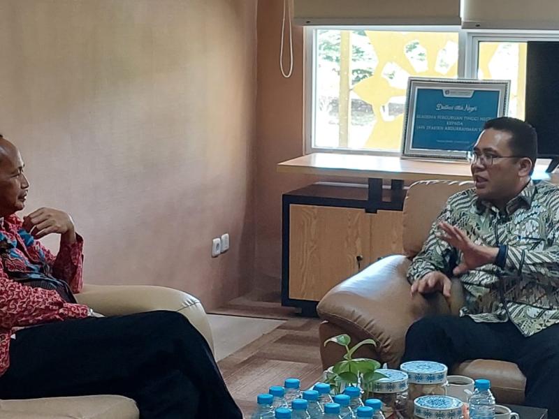 Rektor dengan Deputi Bidang Hukum, Advokasi dan Pengawasan Regulasi BPIP