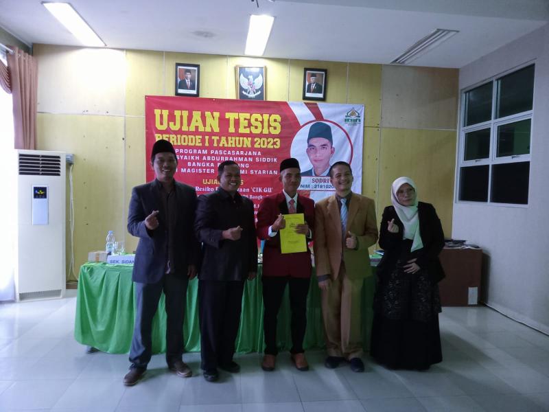 Ujian berlangsung khidmat dan diakhiri dengan sesi foto bersama.