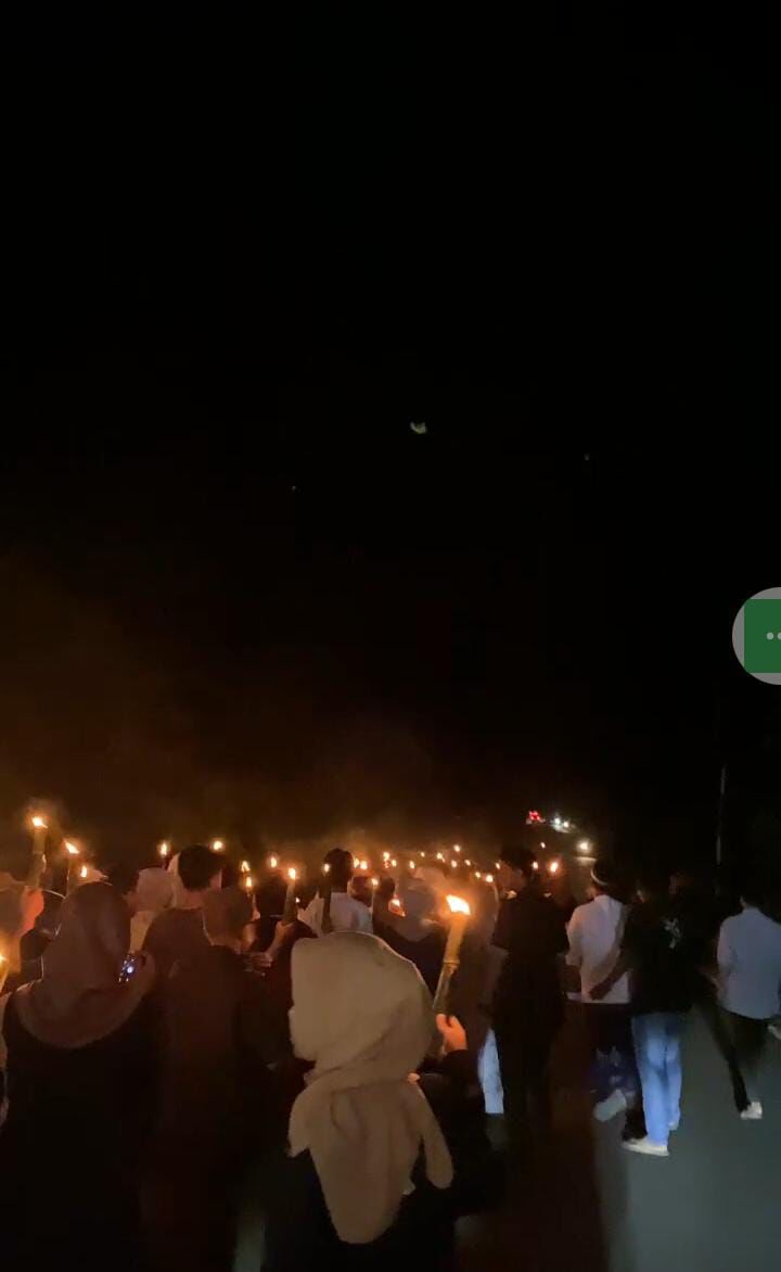 Sambut 1 Muharram, Mahasiswa KKN  IAIN SAS Babel Desa Cendil Adakan Pawai Obor