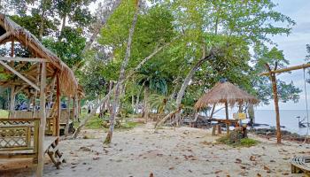 Mahasiswa KKN Moderasi Beragama IAIN SAS Babel Mempromosikan Objek Wisata Tanjung Pao di Sosial Media