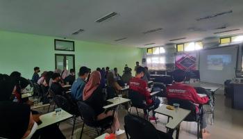 Menambah Wawasan Mahasiswa , HIMA Prodi TBI Adakan Forum Group Discussion