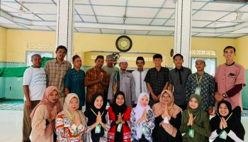 Berkah Maulid Nabi, Peserta KKN Pulau Nangka Datangkan Da'I Muda Bangka Tengah