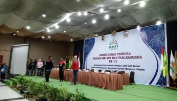 Besok Wisuda! Sebanyak 319 Calon Wisudawan Sarjana dan Pascasarjana IAIN SAS Babel Ikut Gladi Resik