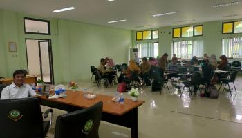 Tingkatkan Profesionalitas Dosen, Fakultas Tarbiyah  Gelar Pelatihan Penulisan Buku Ajar