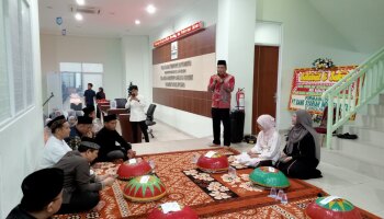 Civitas Akademika IAIN SAS Bangka Belitung Rayakan Dies Natalis ke-21 dengan Nganggung Bersama