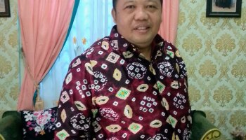 Dahsyat…. Dr. H. Iskandar, M.Hum Dekan FSEI dipilih jadi Tim Perumus Debat Terbuka 7 Kab/kota