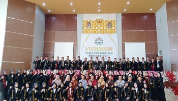 Diikuti oleh 122 Peserta, Fakultas Tarbiyah Gelar Yudisium XIX