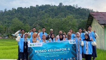 Dikunjungi DPL, Begini Sambutan Mahasiswa KKN Melayu Serumpun Kelompok 4